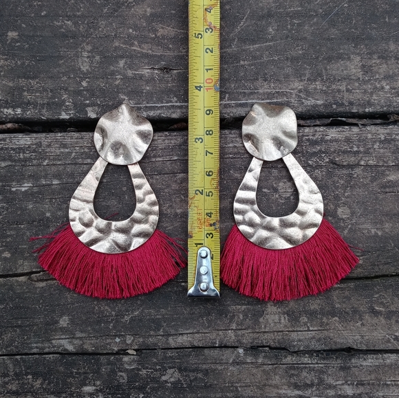 👠💋Huge Red Tassel 💛 Earrings 🎀 - Picture 8 of 8